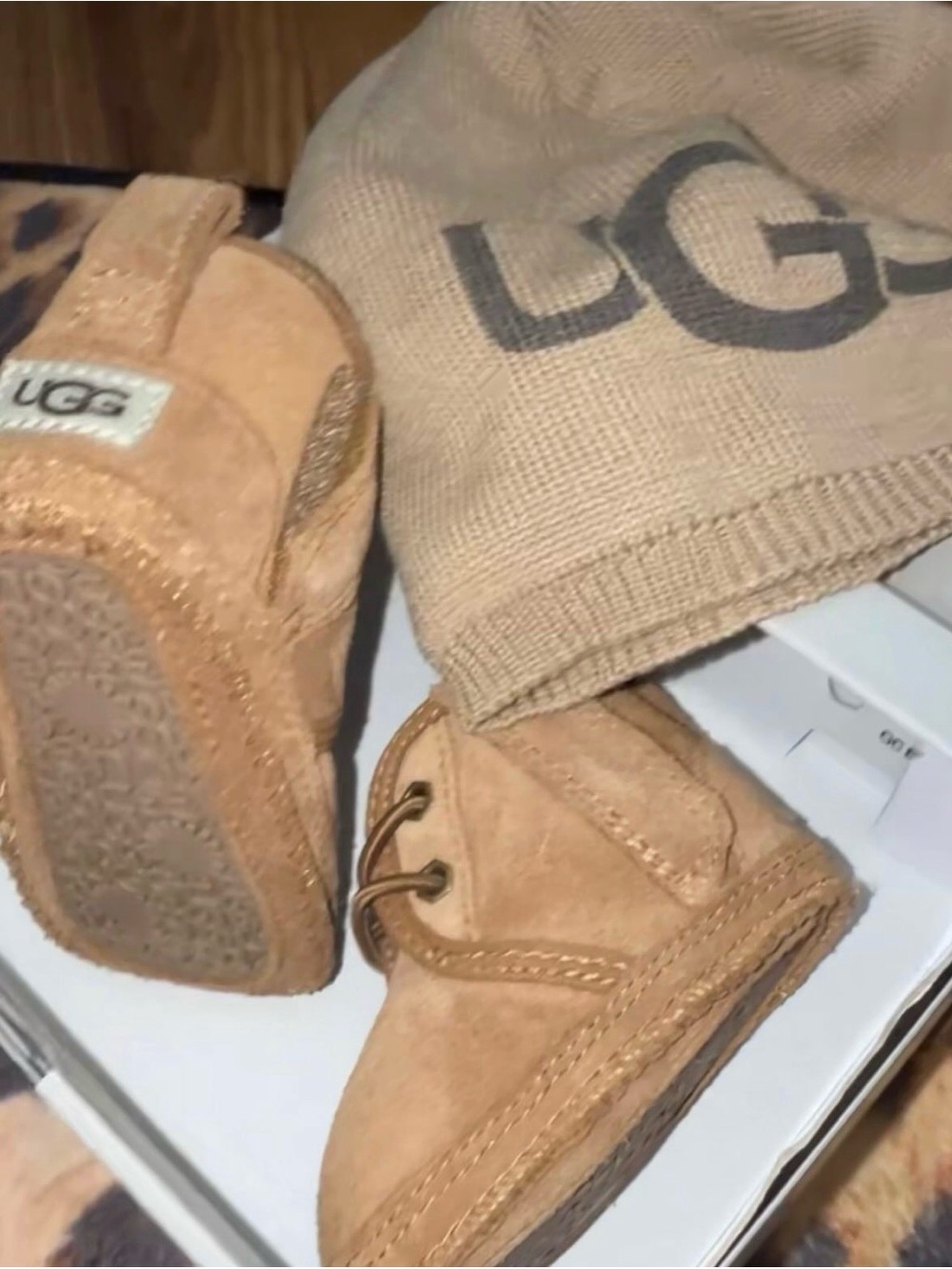 UGG Kids Chestnut Suede Lace-Up Boots